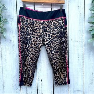 Leopard Cropped Pants